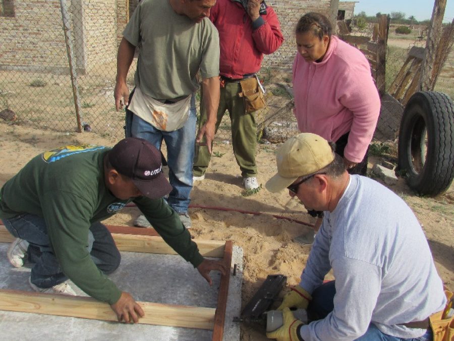 Fredi, Maria De Los Angeles & 4 Children Project Thumbnail